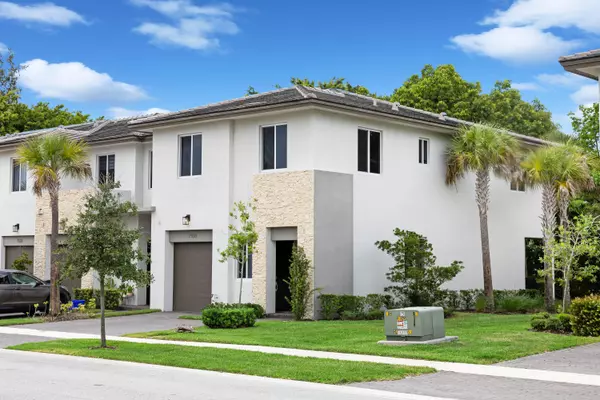 1550 Pioneer WAY, Royal Palm Beach, FL 33411