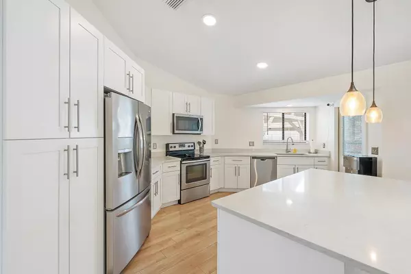 Royal Palm Beach, FL 33411,110 Parkwood DR