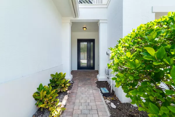 Palm Beach Gardens, FL 33418,3040 Princeton LN