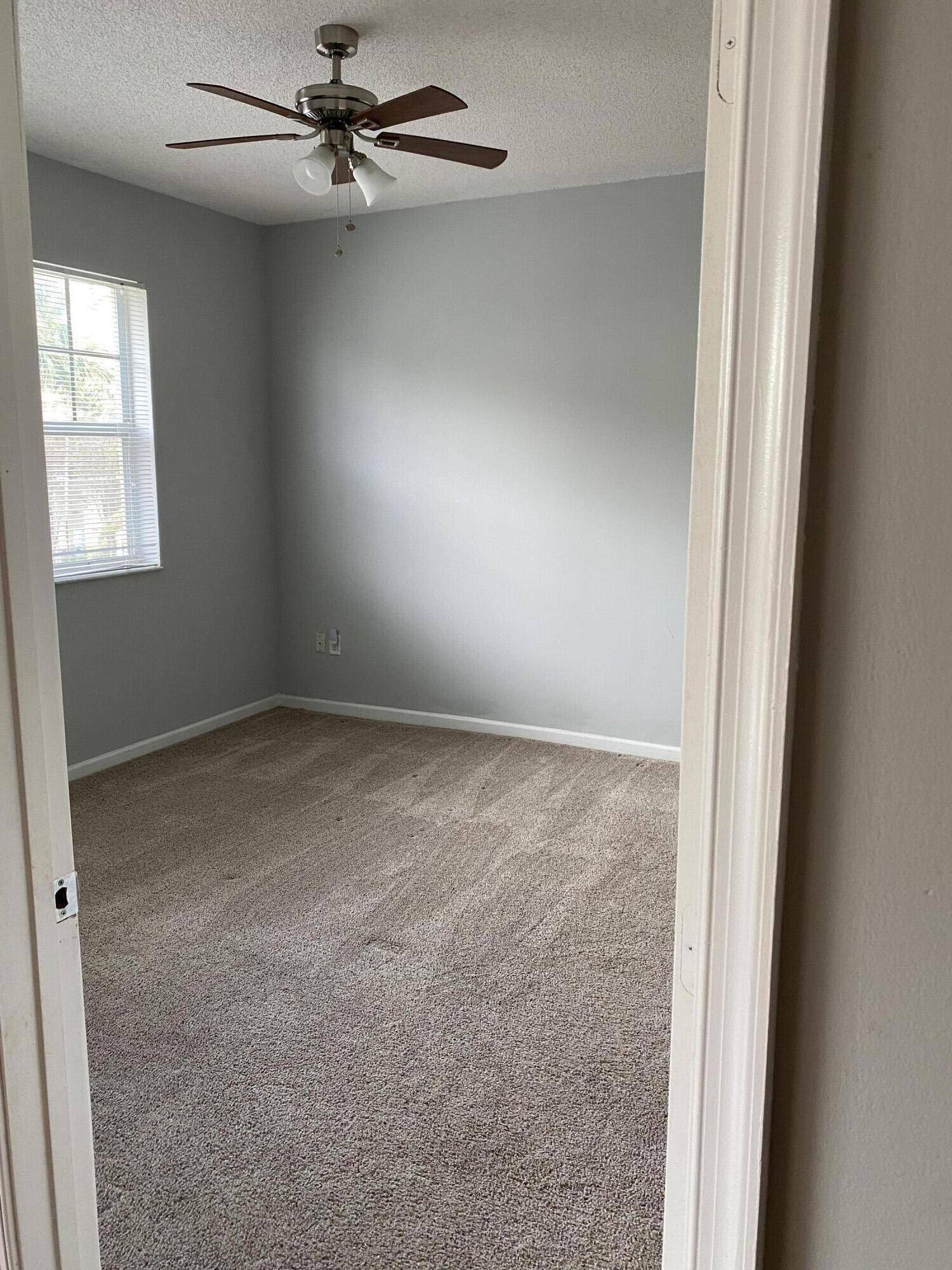 Coral Springs, FL 33067,5980 W Sample RD 207