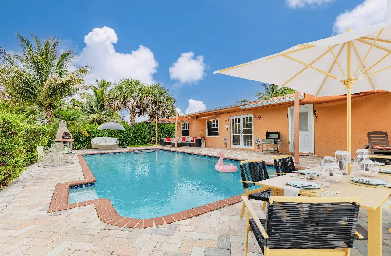 11886 NW Nw 24th ST, Coral Springs, FL 33065
