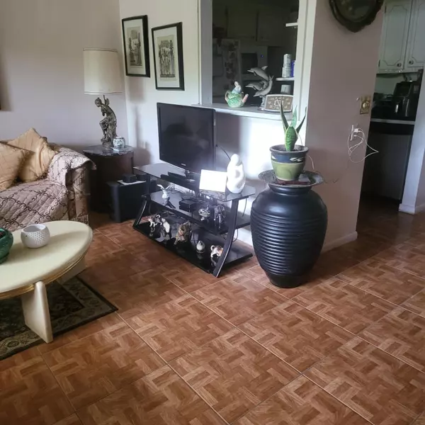 Deerfield Beach, FL 33442,9 Ventnor A
