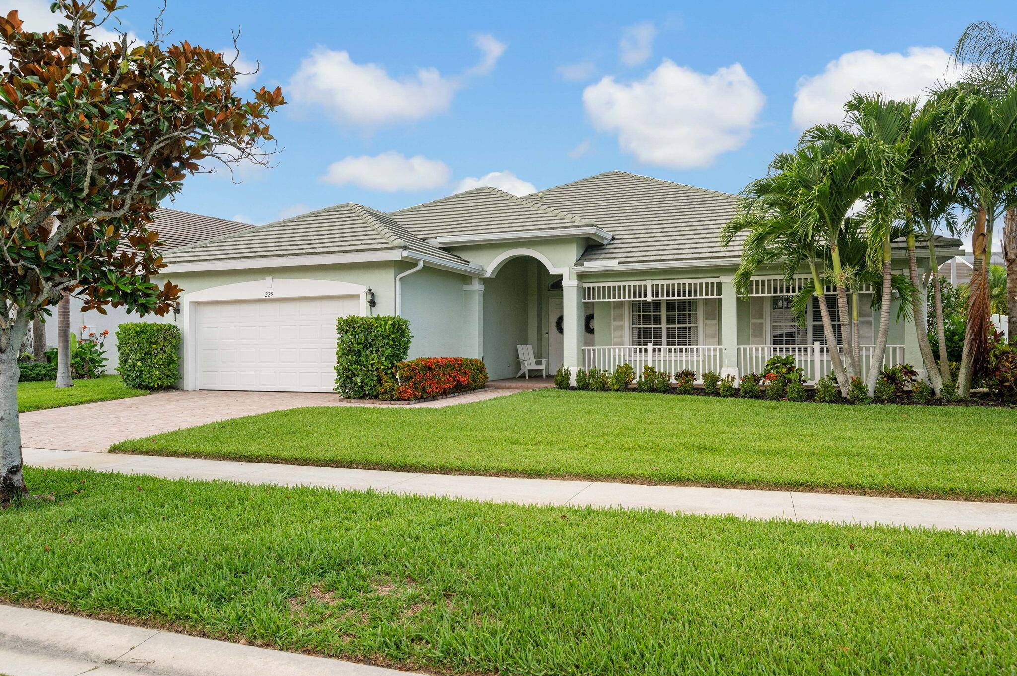 225 NW Magnolia Lakes BLVD, Port Saint Lucie, FL 34986