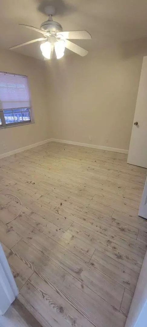 Pompano Beach, FL 33062,831 SE 22nd AVE 20