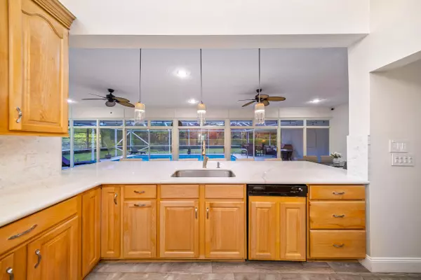 Port Saint Lucie, FL 34986,7903 NW Plantation Lakes DR