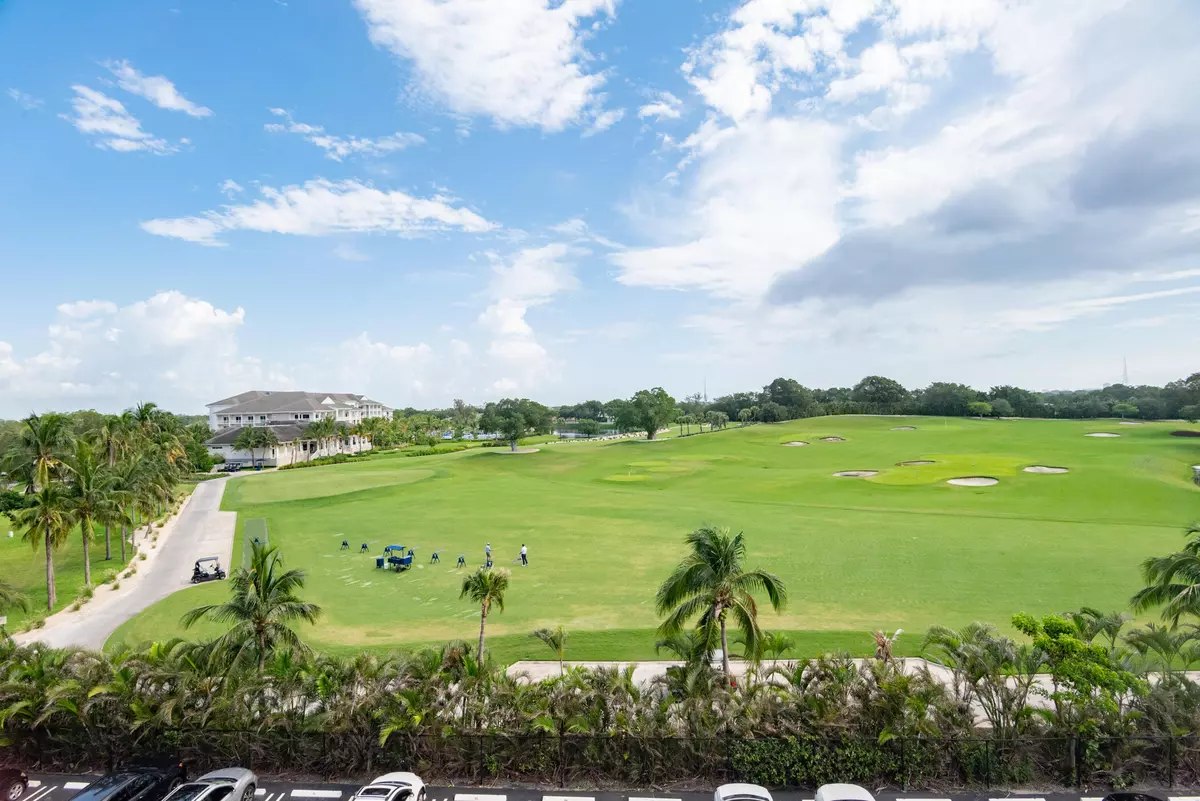 West Palm Beach, FL 33401,2000 Presidential WAY 502