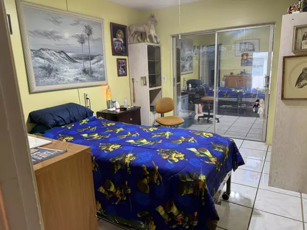 West Palm Beach, FL 33417,37 Waltham B