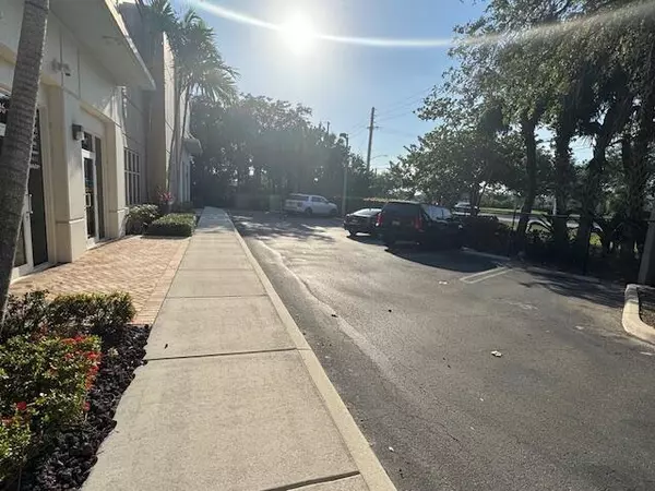 West Palm Beach, FL 33411,999 Stinson WAY 306