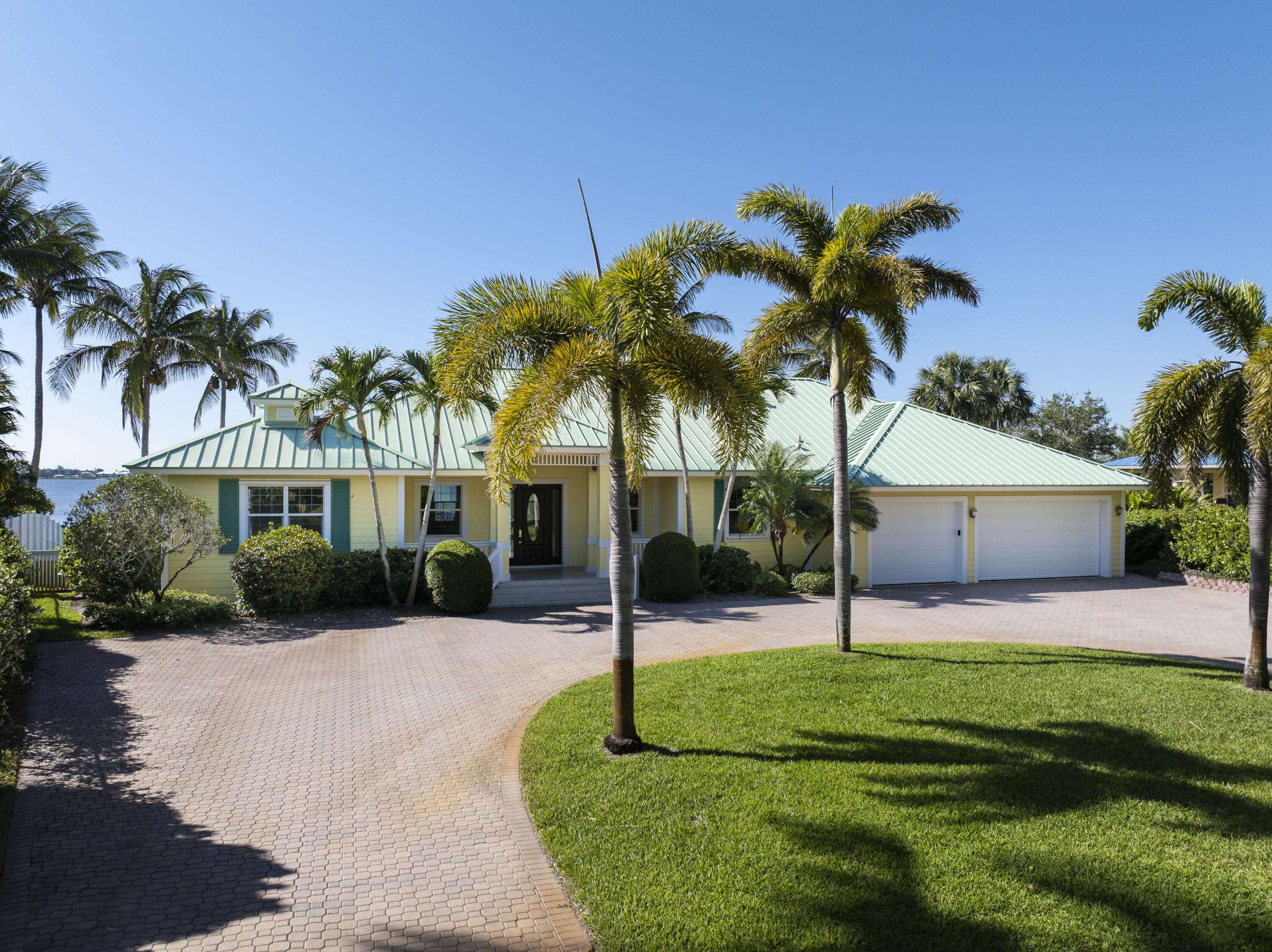 Jensen Beach, FL 34957,1530 NE Dixie HWY