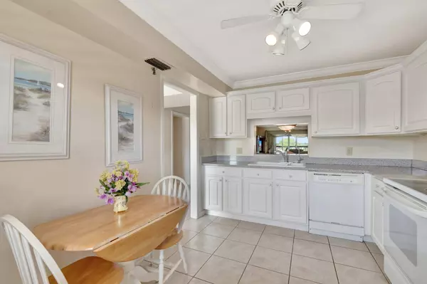 Atlantis, FL 33462,300 John F Kennedy DR Ph5