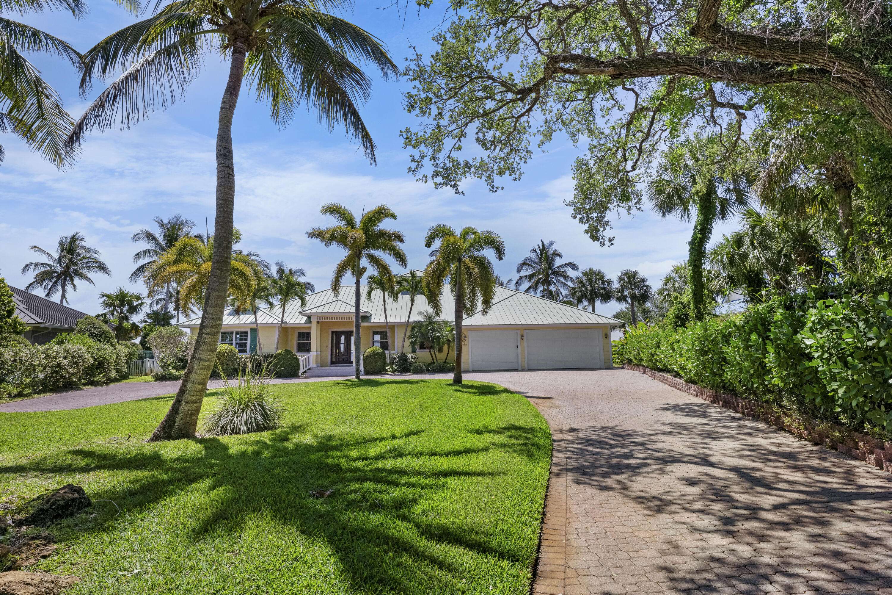 Jensen Beach, FL 34957,1530 NE Dixie HWY