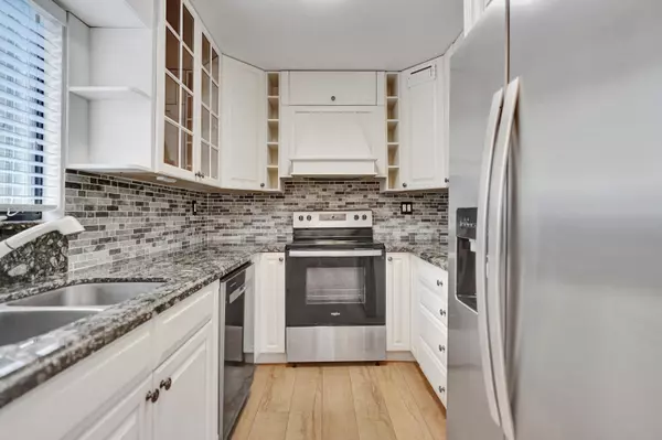 Delray Beach, FL 33484,15036 Ashland LN B 70