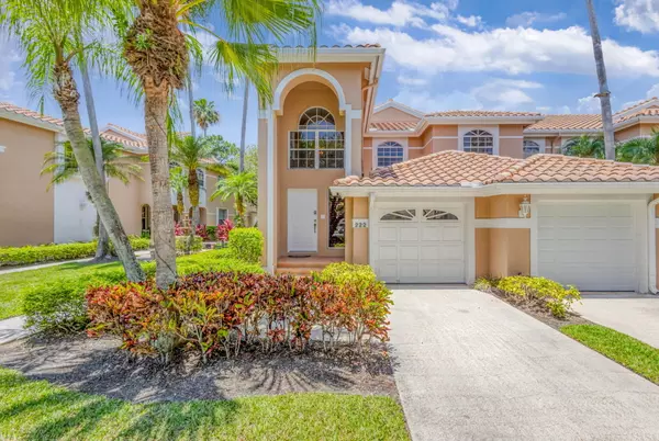 222 Legendary CIR, Palm Beach Gardens, FL 33418