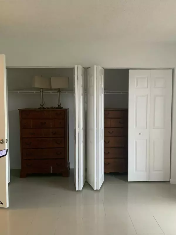 Boca Raton, FL 33434,7 Suffolk A