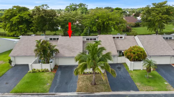12814 Spinnaker LN, Wellington, FL 33414
