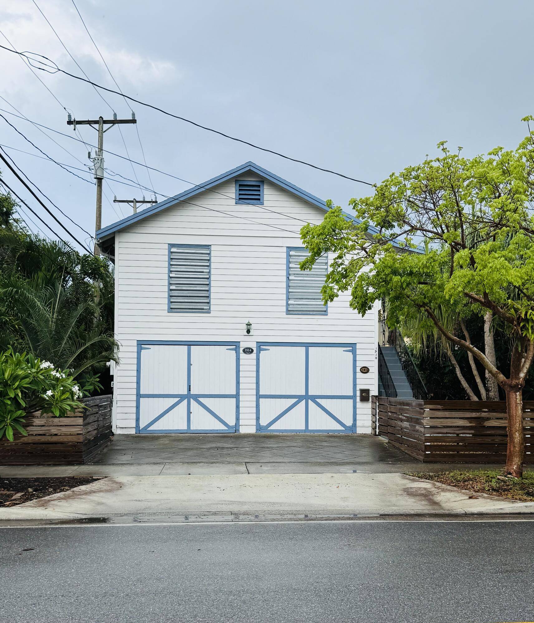 1914 Lake AVE, West Palm Beach, FL 33401