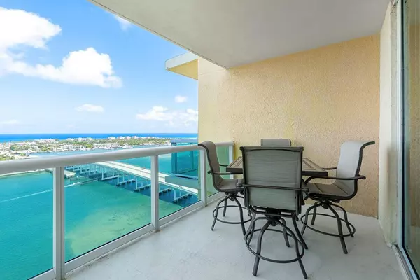 Riviera Beach, FL 33404,2640 Lake Shore DR 2409