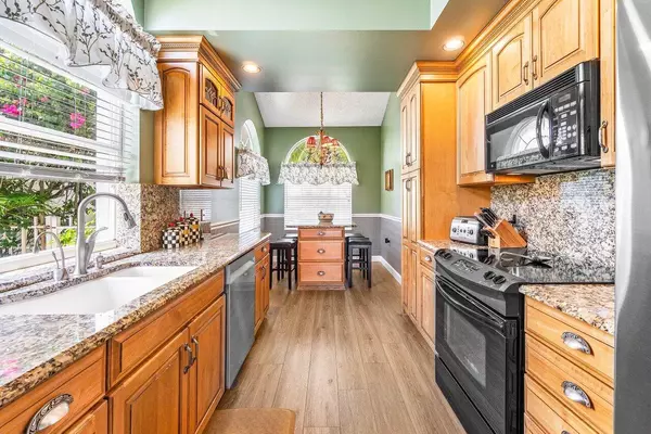 West Palm Beach, FL 33409,2306 Bear Pt.