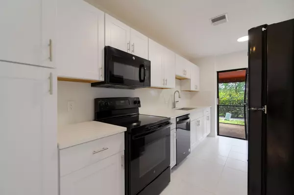 Wellington, FL 33414,12236 Sag Harbor CT 3
