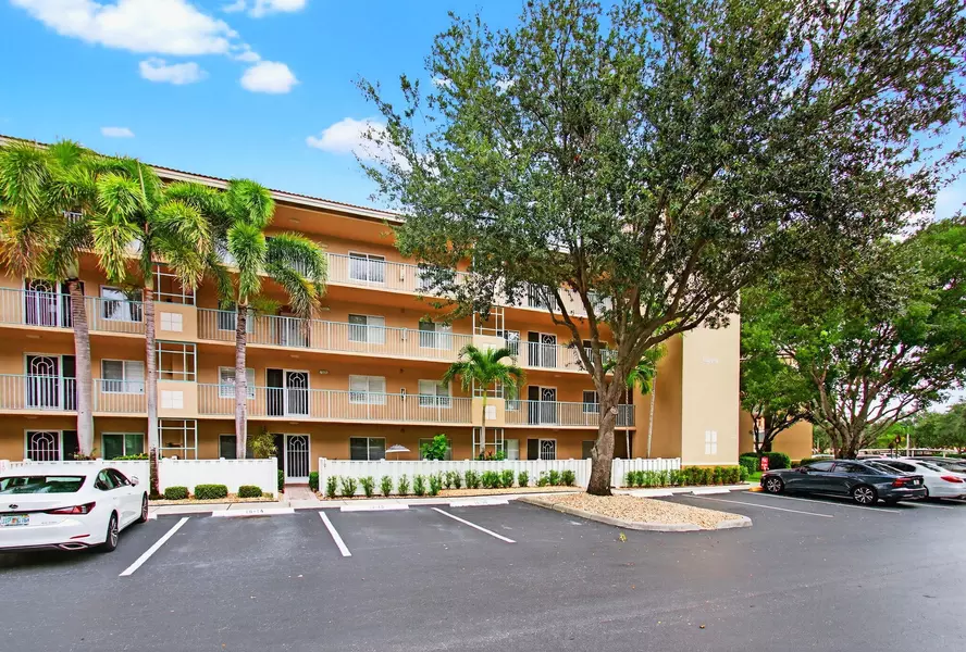 5749 Gemstone CT 308, Boynton Beach, FL 33437