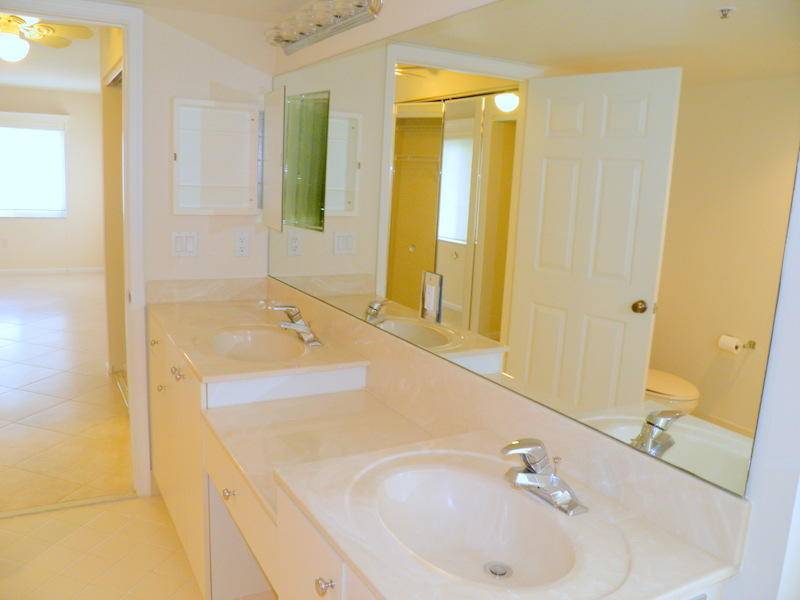 Boynton Beach, FL 33437,5749 Gemstone CT 308