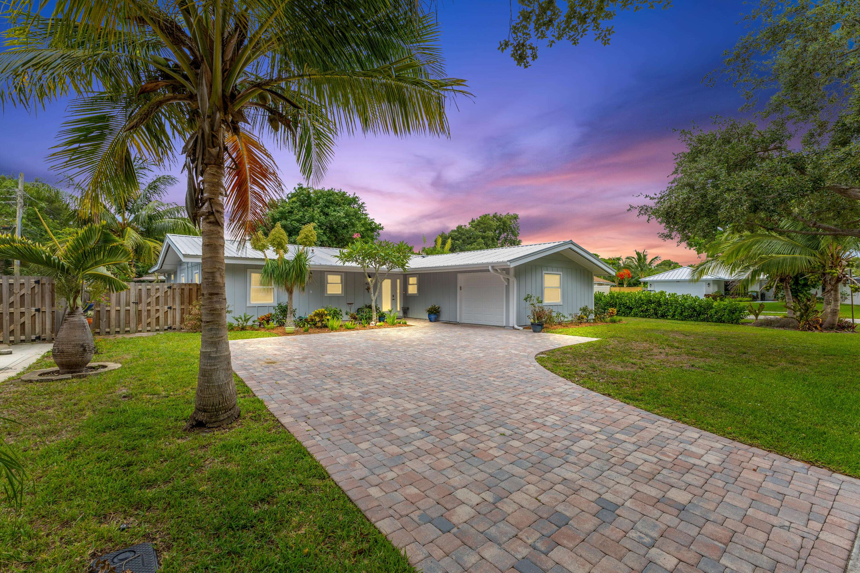 454 Tequesta DR, Tequesta, FL 33469