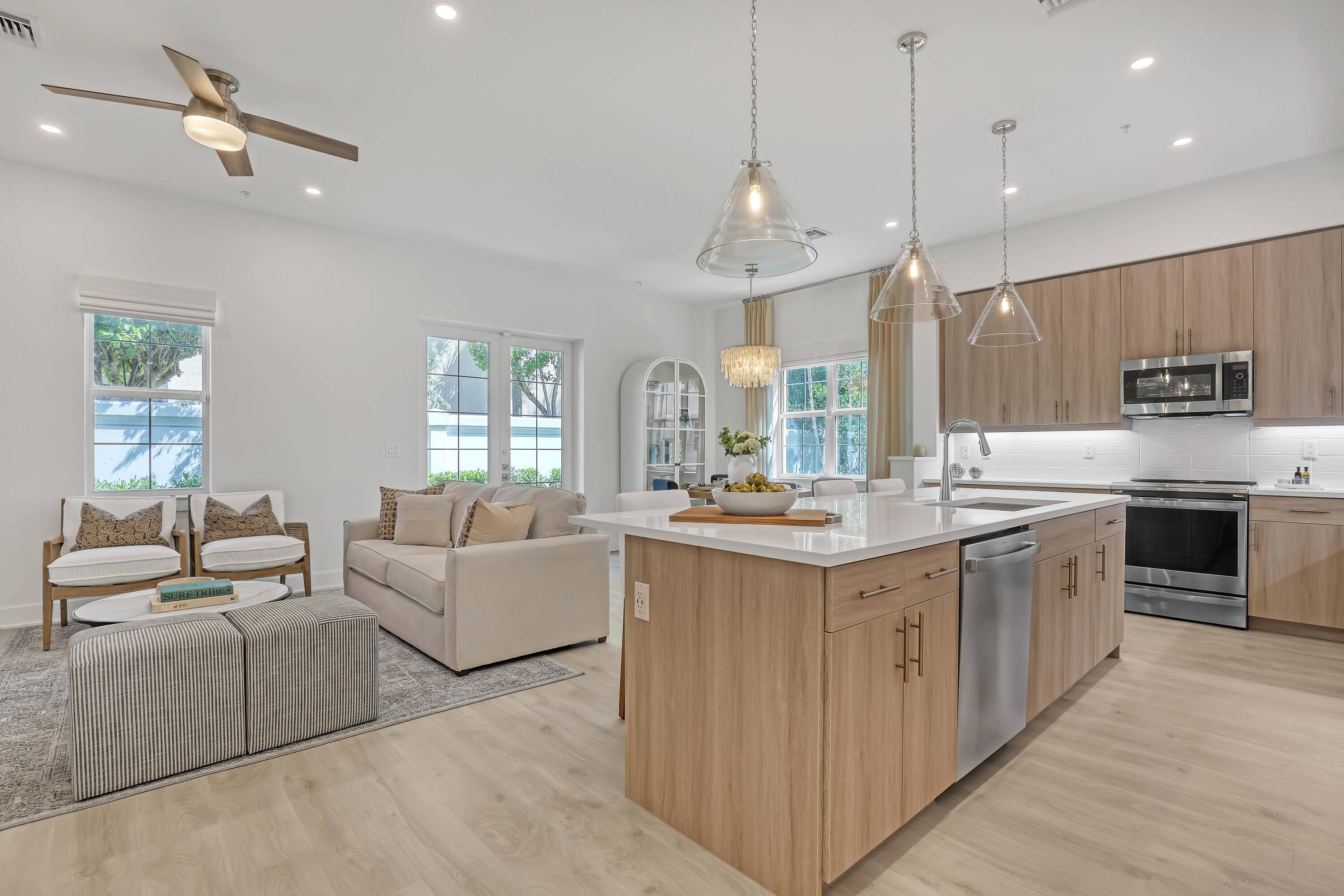 156 Seagrape LN, Tequesta, FL 33469