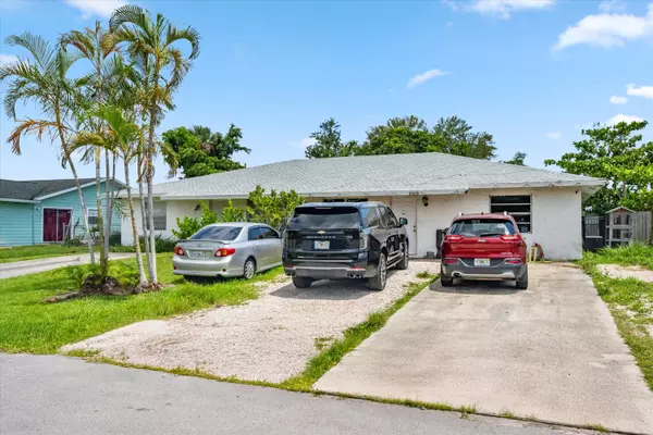 Stuart, FL 34997,4527 SE Salvatori RD