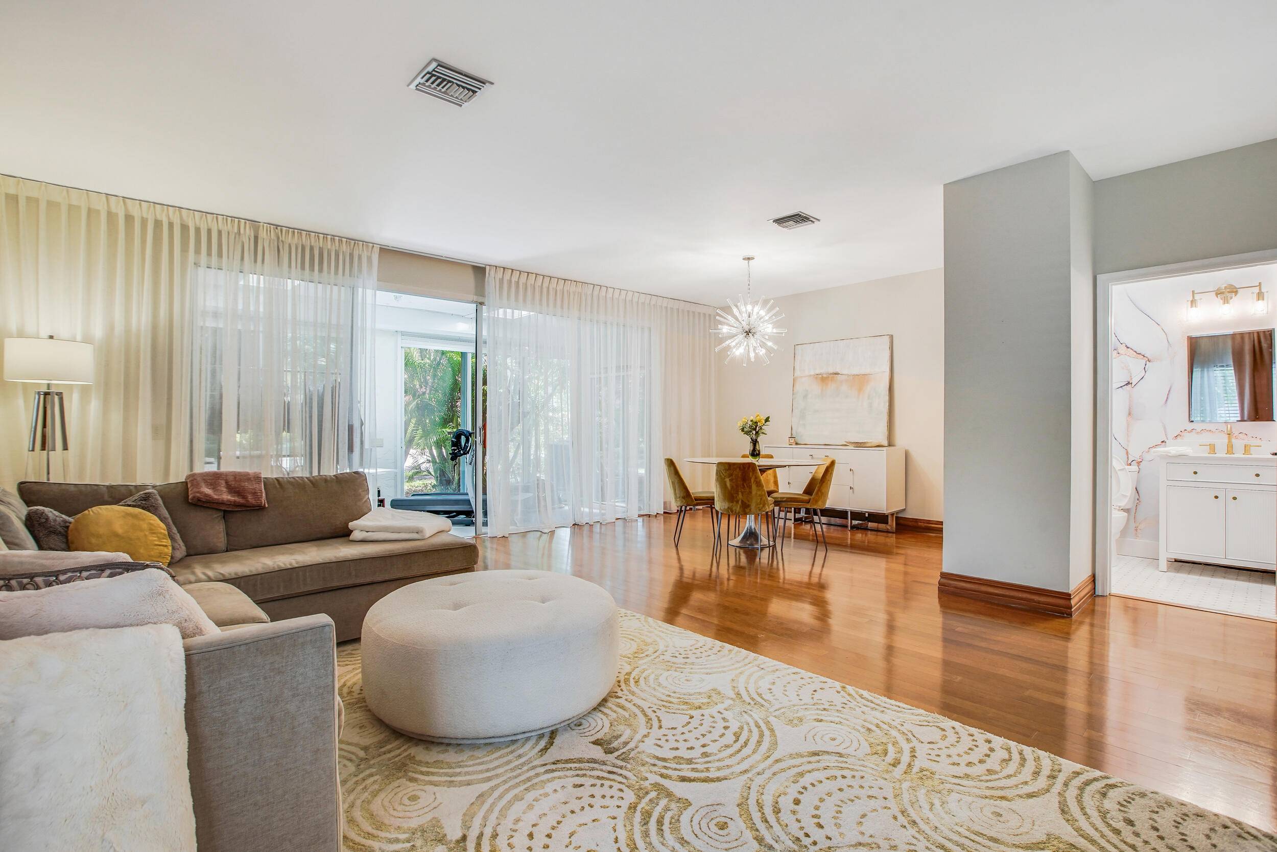 6846 Via Regina, Boca Raton, FL 33433