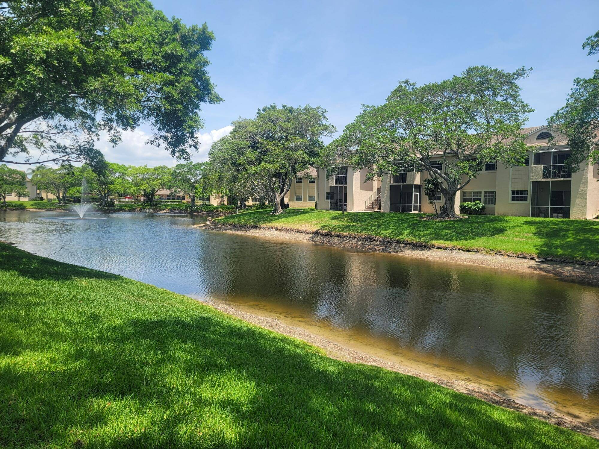 671 Cypress Lake BLVD G21, Deerfield Beach, FL 33064