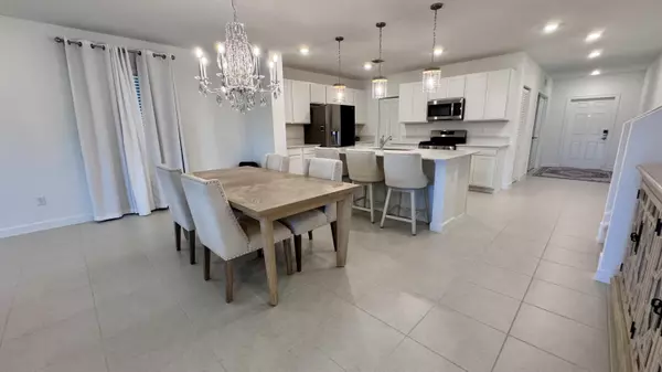 Port Saint Lucie, FL 34987,6371 Windwood WAY