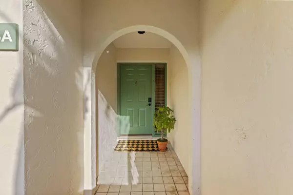 Palm Beach Gardens, FL 33418,23 W Lexington LN A