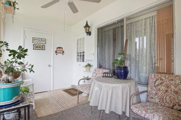 Greenacres, FL 33463,5930 Whispering Pines WAY C-2