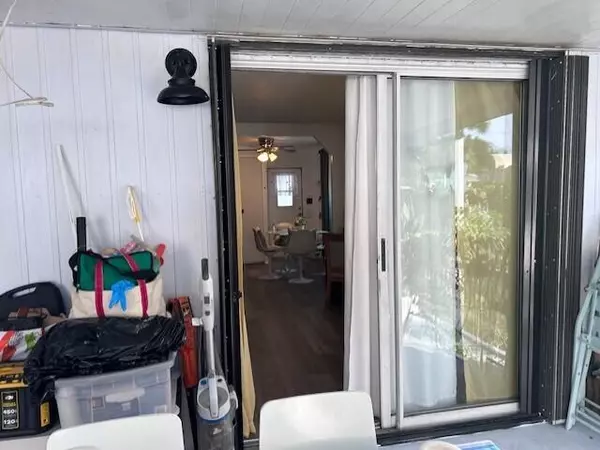 Port Saint Lucie, FL 34952,10 Arboles LN