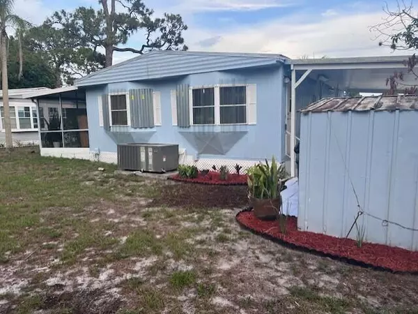 Port Saint Lucie, FL 34952,10 Arboles LN