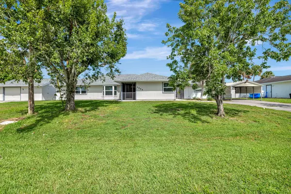 2654 SW Cadet CIR, Port Saint Lucie, FL 34953