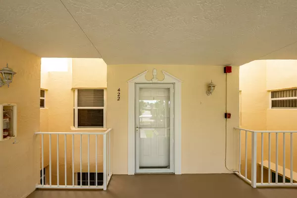 Vero Beach, FL 32962,422 Grove Isle Circle CIR