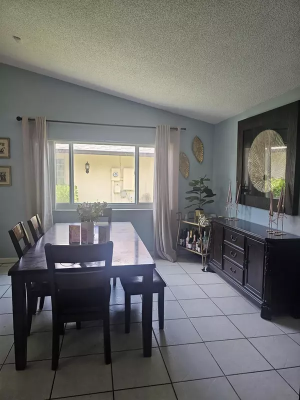 Lauderhill, FL 33351,8700 NW 46th CT
