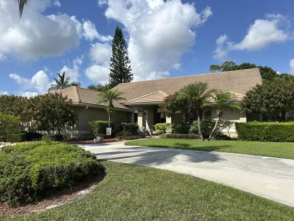 Wellington, FL 33414,15405 Meadow Wood DR
