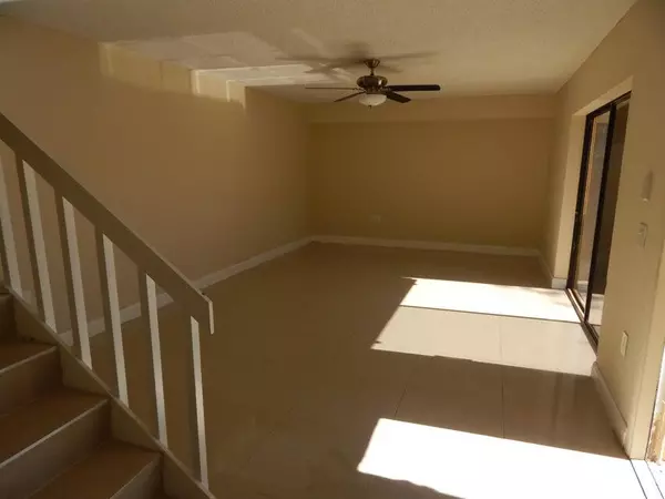 West Palm Beach, FL 33407,3721 37th WAY