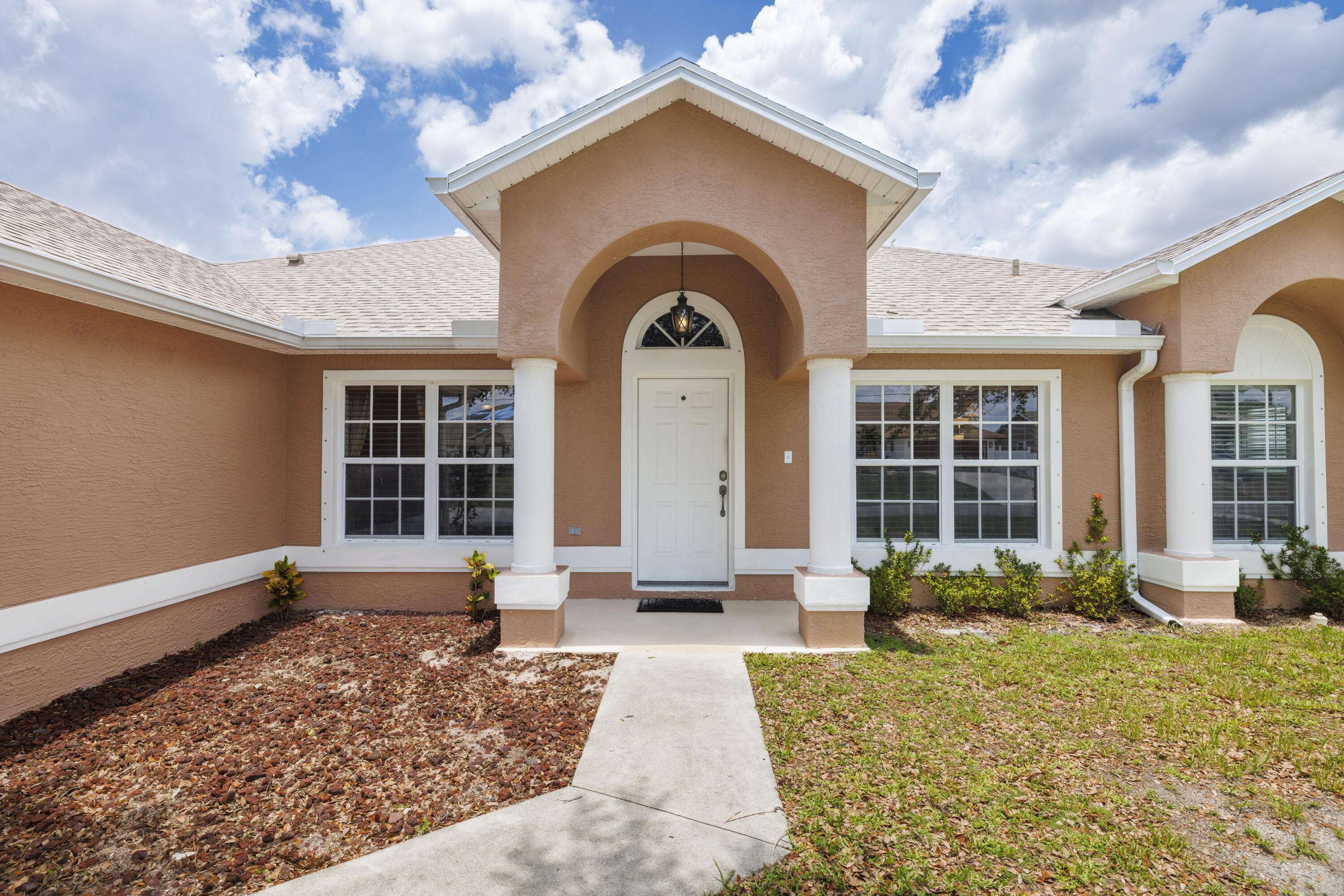 Port Saint Lucie, FL 34953,2401 SW Santana AVE