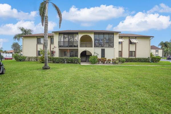 331 Knotty Pine CIR C-1, Greenacres, FL 33463
