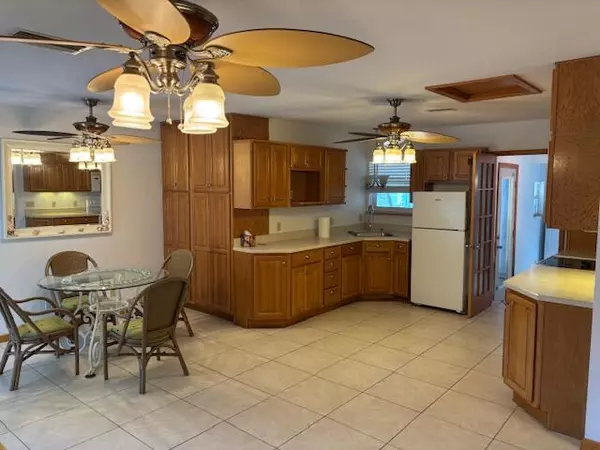 Juno Beach, FL 33408,14661 Us Highway 1 38