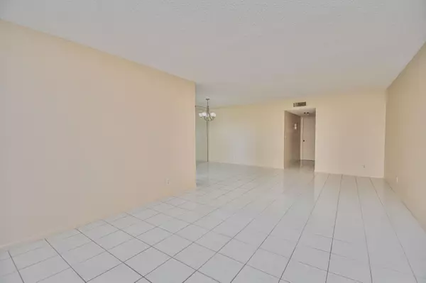 Delray Beach, FL 33484,14579 Canalview Dr C