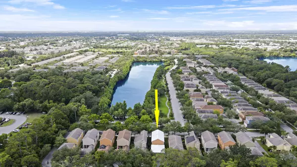 1991 SE Oldsmar DR, Port Saint Lucie, FL 34952