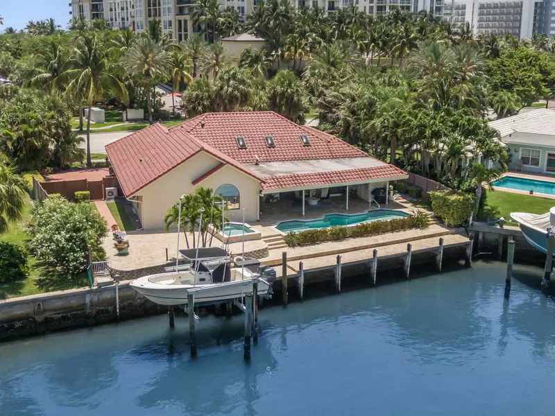 3819 N Ocean DR, Singer Island, FL 33404