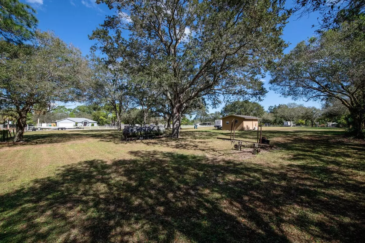 Fort Pierce, FL 34945,355 Gokchoff RD