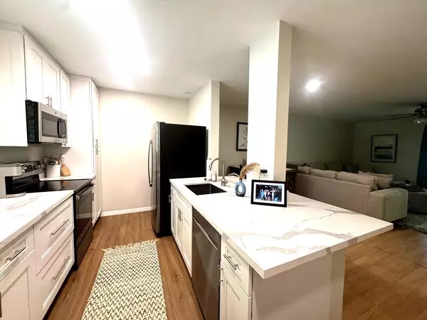 Boca Raton, FL 33486,900 SW S 9th Street CIR 206