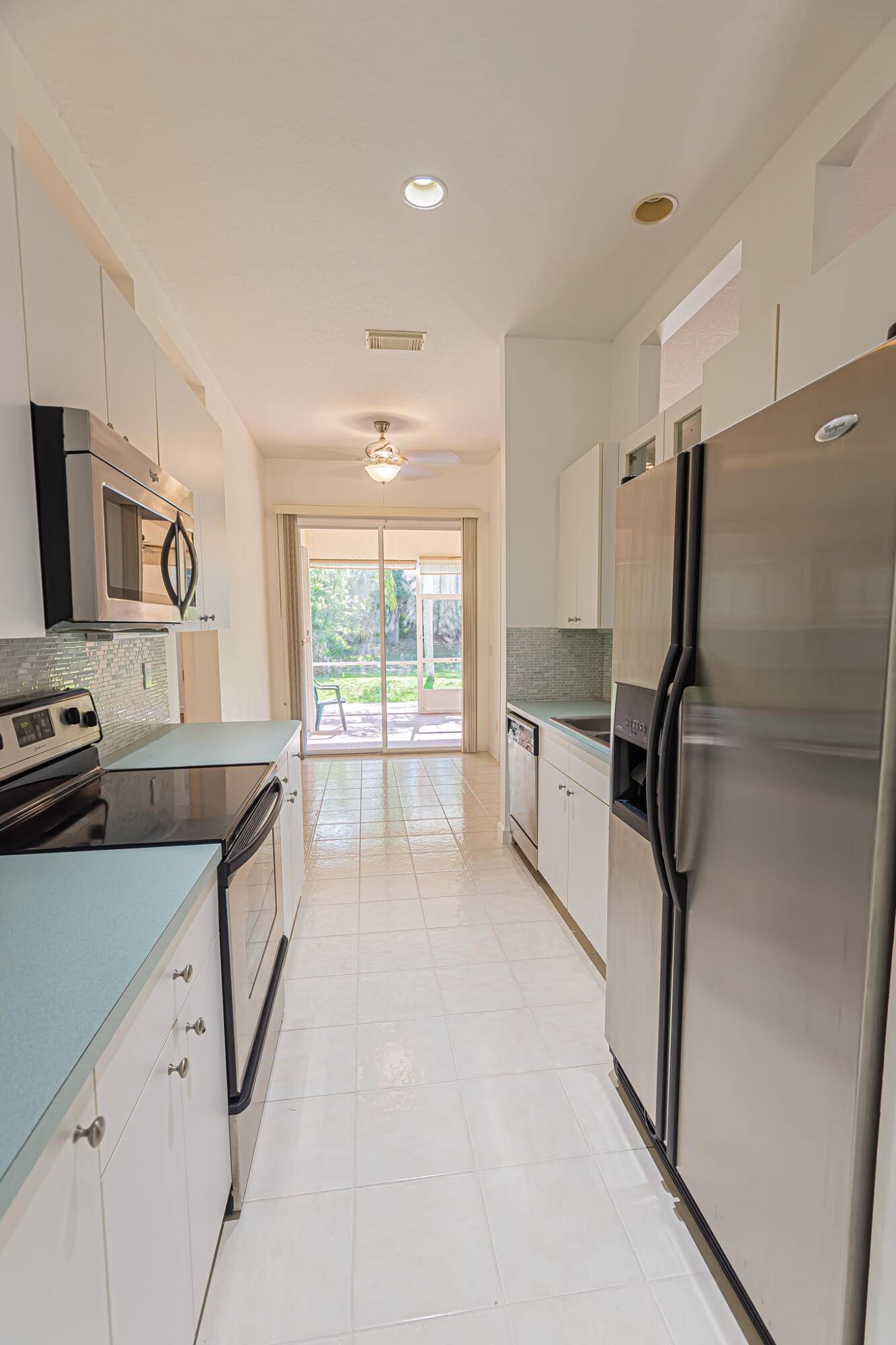 Port Saint Lucie, FL 34986,562 SW New Castle CV