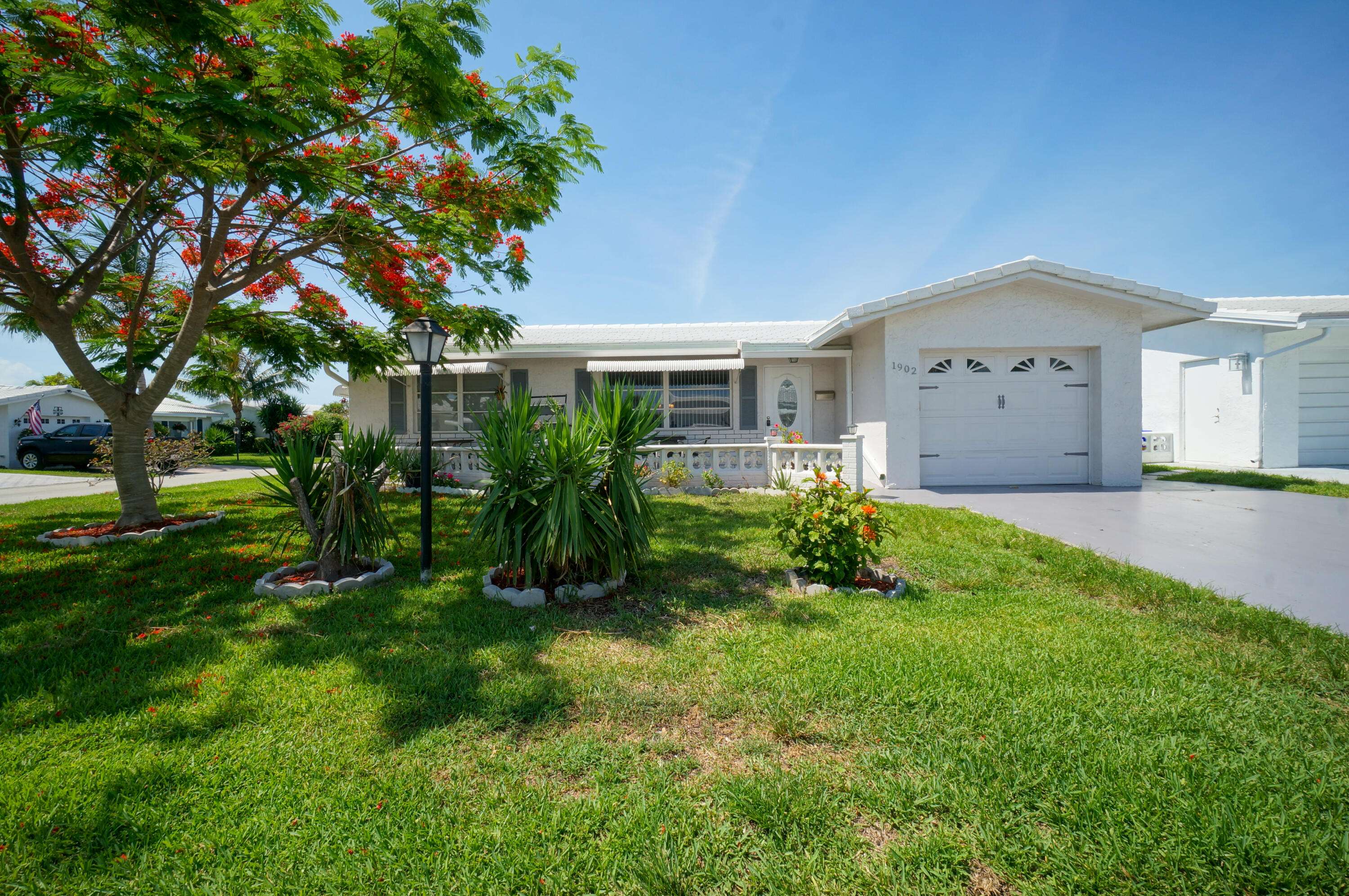 1902 SW 16th AVE, Boynton Beach, FL 33426